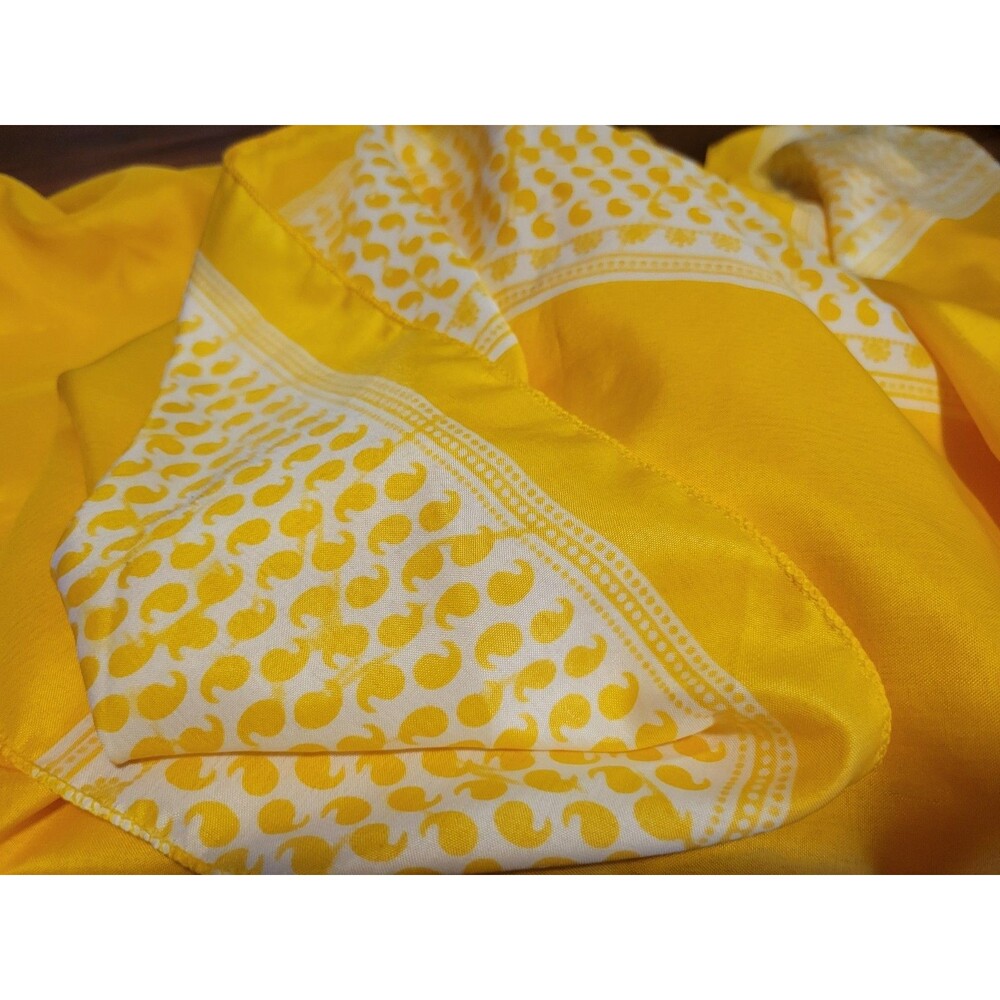 Estée Lauder Yellow Paisley Chiffon Silky Rectangle Scarf 58x40 White Hijab Wrap